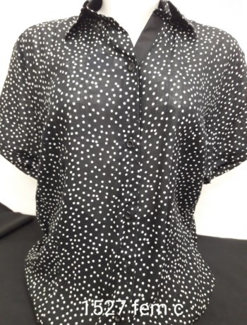 Camisete feminina poá manga curta